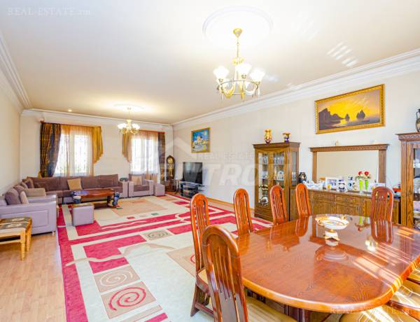 arandznatun-vacharq-Yerevan-Nork-Marash