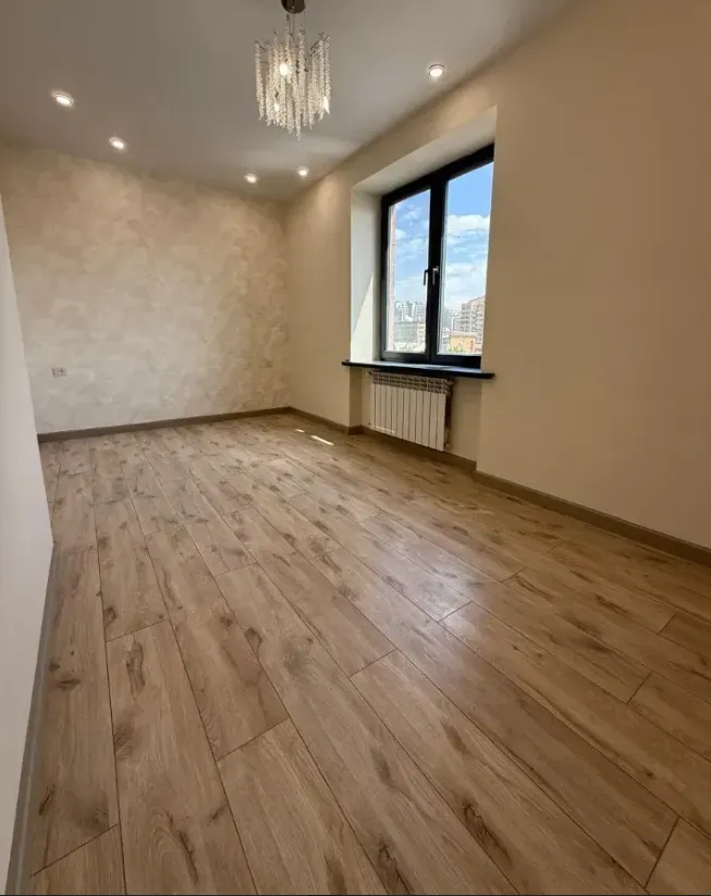 3 սենյականոց բնակարան  Կիևյան փող 1ին նր, Արաբկիր Երևան, 161573