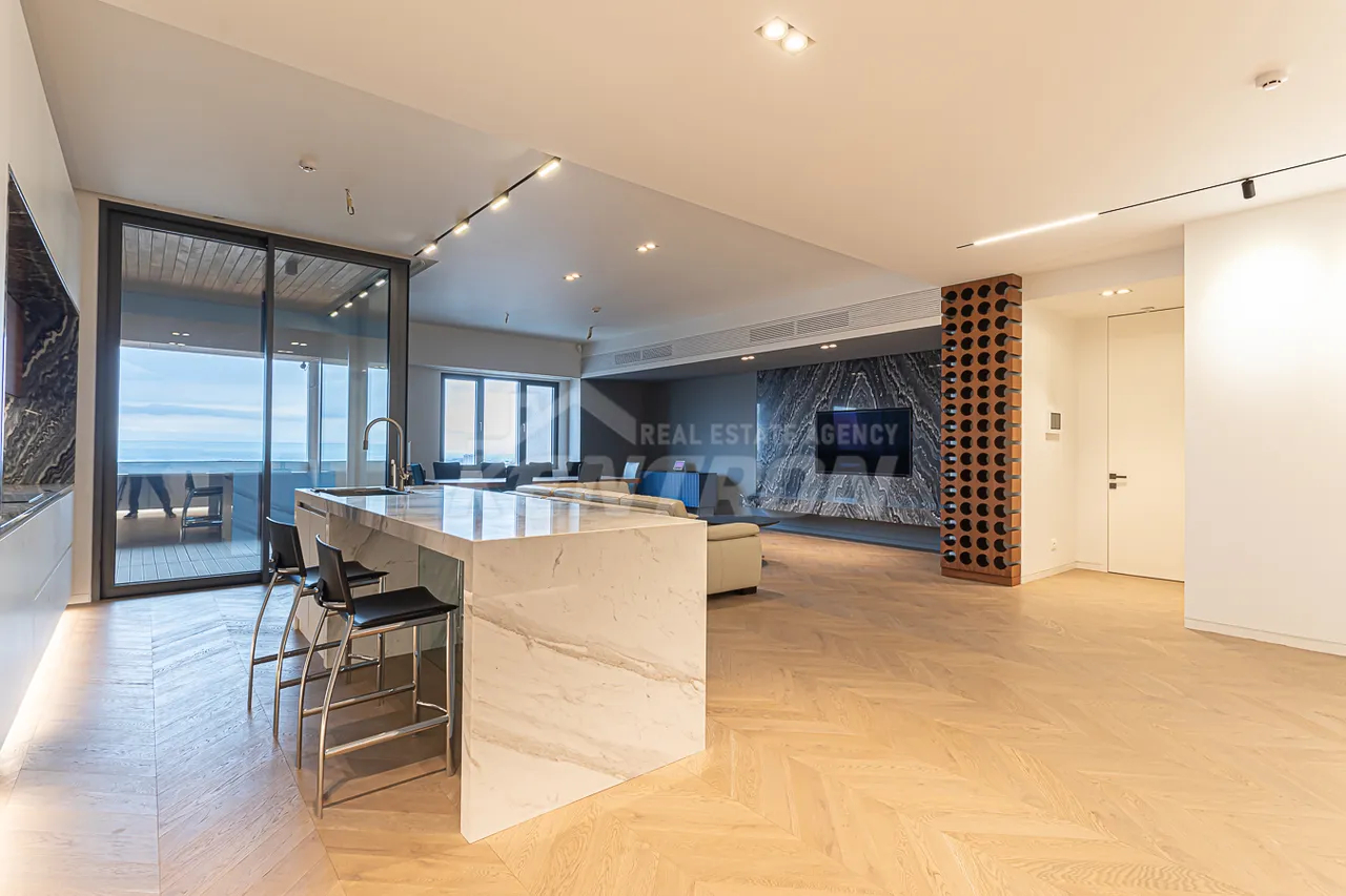 Купить 4 комнатную квартиру Пушкин ул, Центр Ереван, 157580