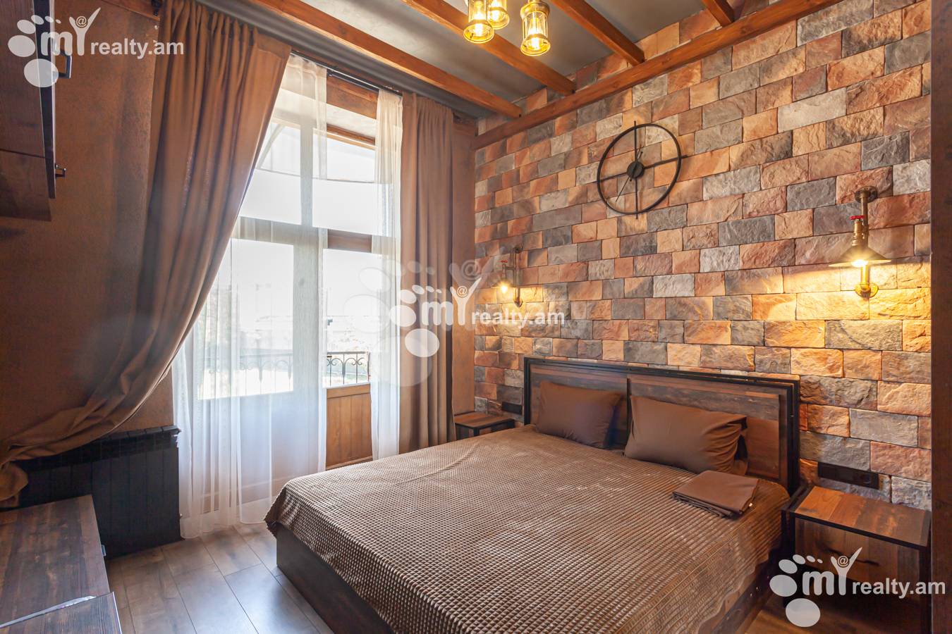 3 bedroom apartment for rent خیابان آنتارایین, مرکز شهر ایروان, 156053