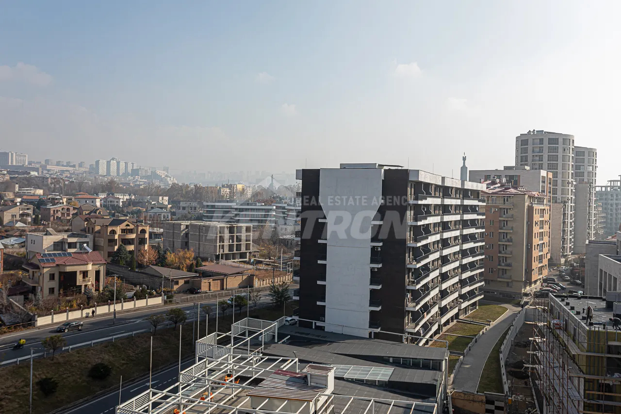 3 bedroom apartment for sale خیابان آنتارایین, مرکز شهر ایروان, 157899