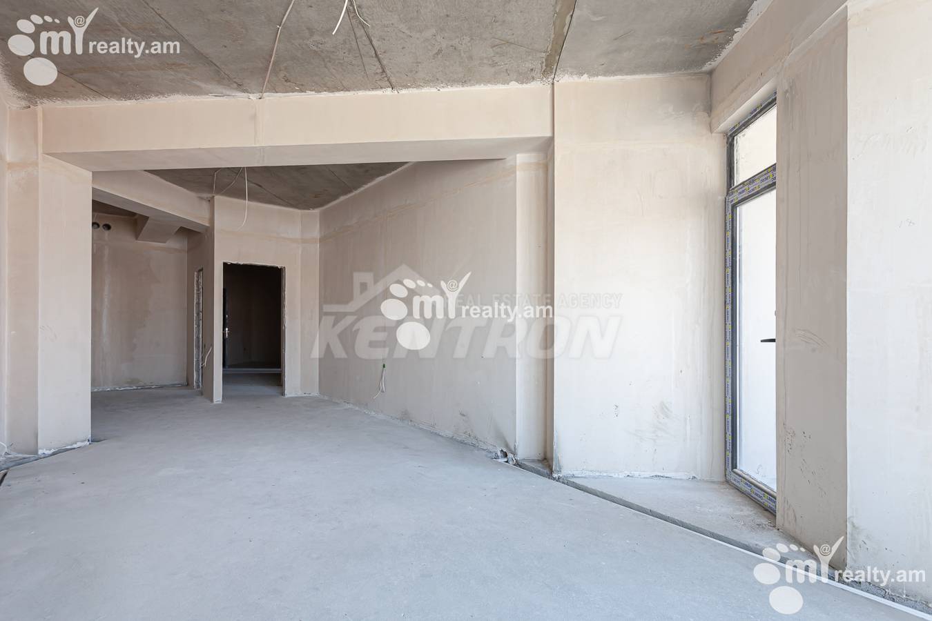 4 սենյականոց բնակարան  Գրիբոեդովի փող, Արաբկիր Երևան, 156039