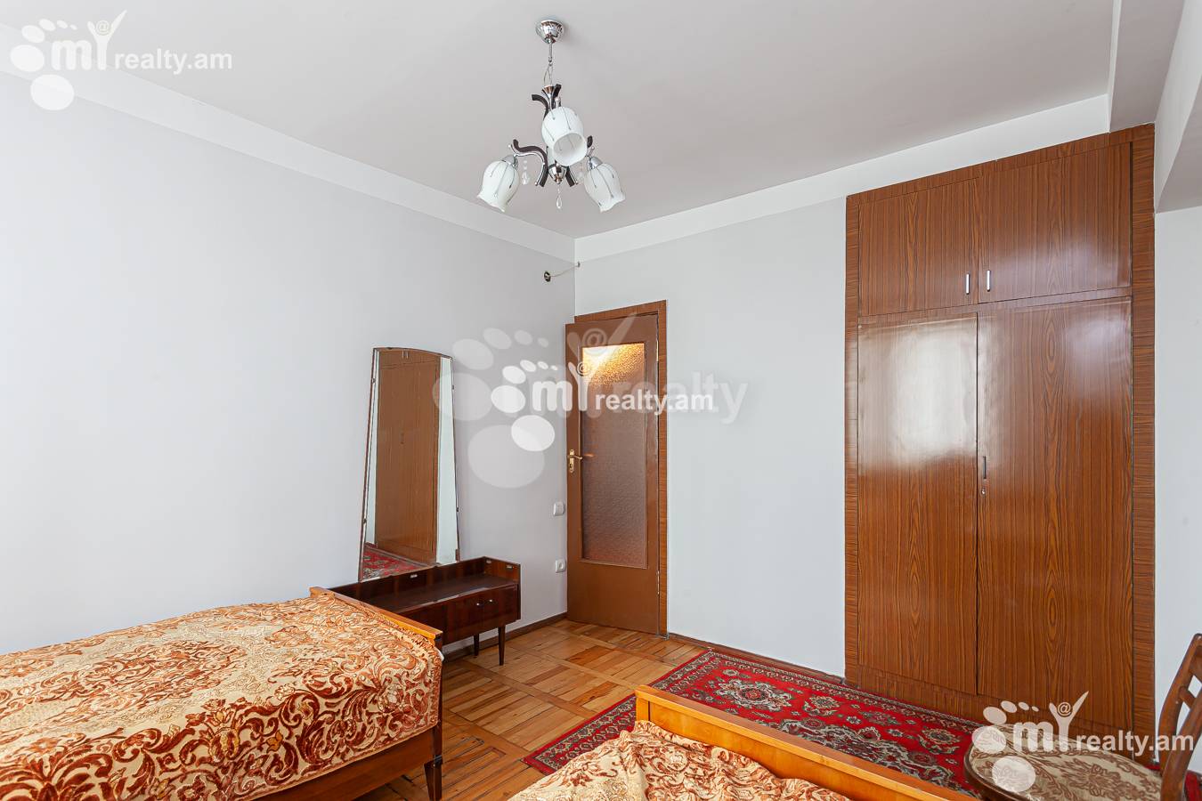 3 bedroom apartment for sale Kajaznuni St, Center Yerevan, 145073