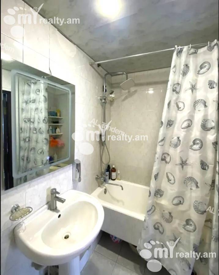 3 bedroom apartment for sale Tigran Mets Ave, Center Yerevan, 148329