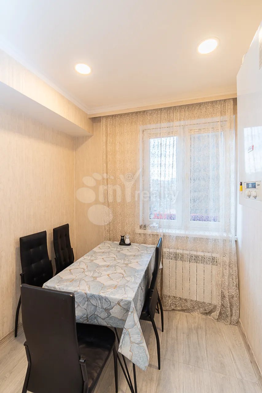 3 bedroom apartment for sale A. Avetisyan St, Arabkir Yerevan, 161276