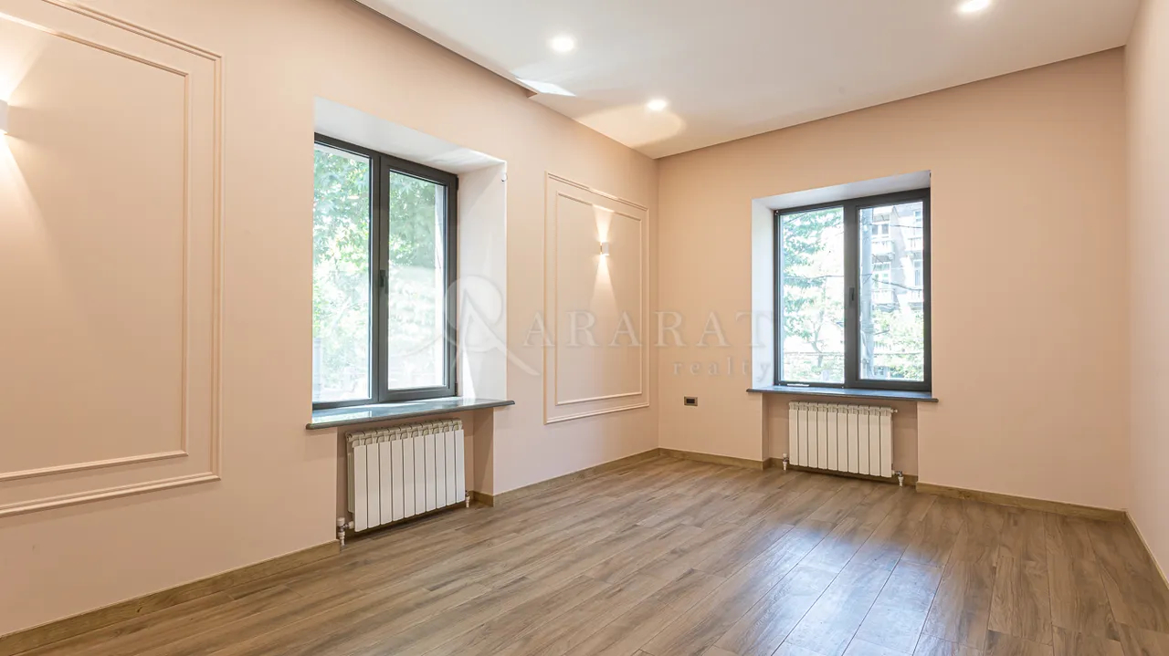 Commercial property for rent Mashtots Ave, Center Yerevan, 158866