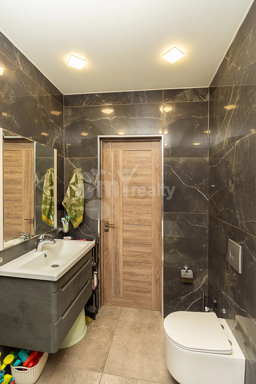 4 սենյականոց բնակարան  Ն. Տիգրանյան փող փակ, Արաբկիր Երևան, 160010