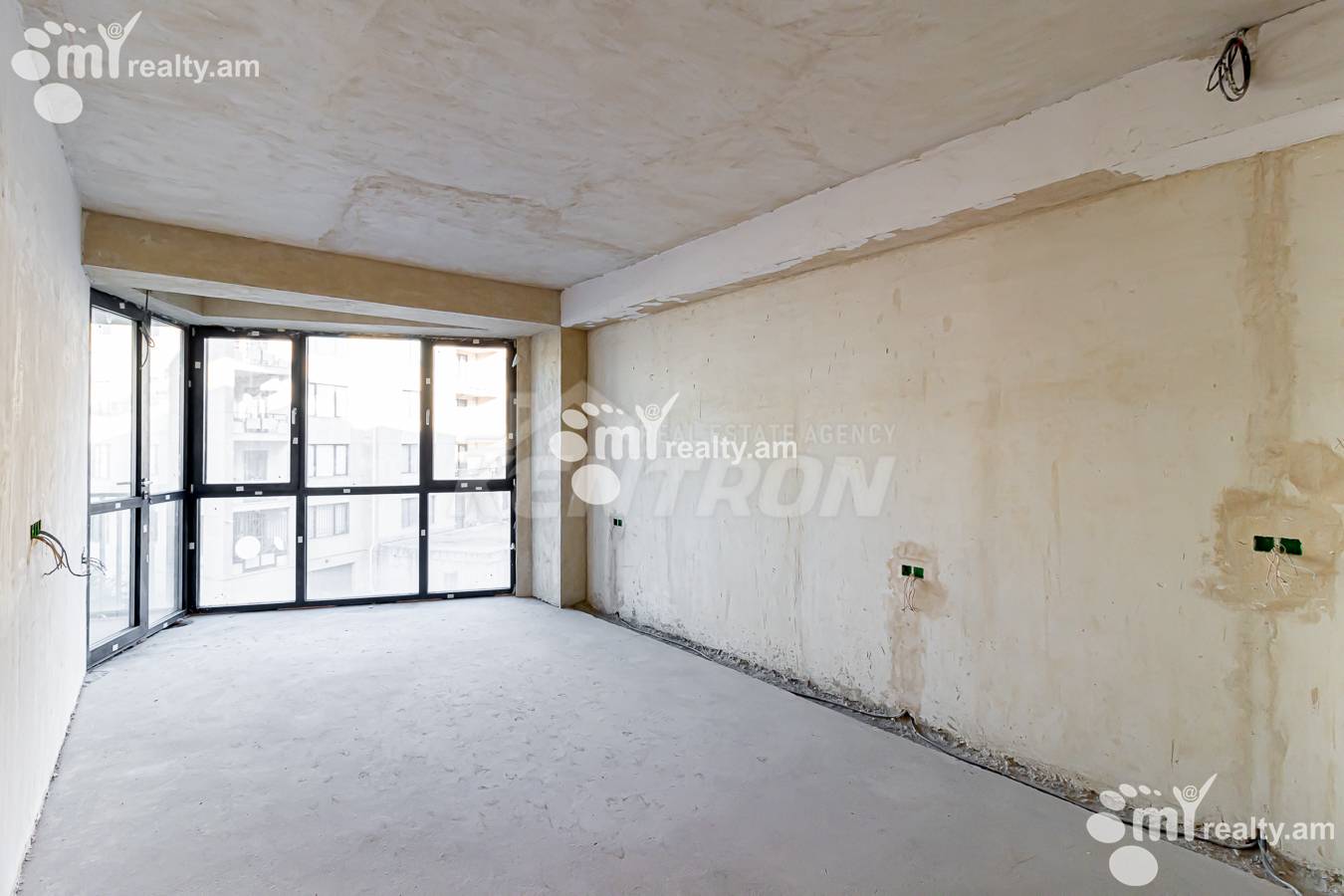 Купить 2 комнатную квартиру Антараин ул, Центр Ереван, 153747