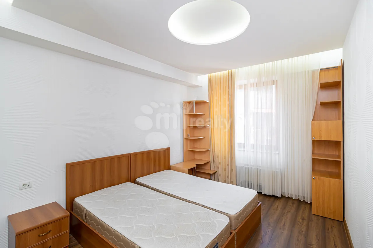 3 սենյականոց բնակարան վարձով Հյուսիսային պող, Կենտրոն Երևան, 159697