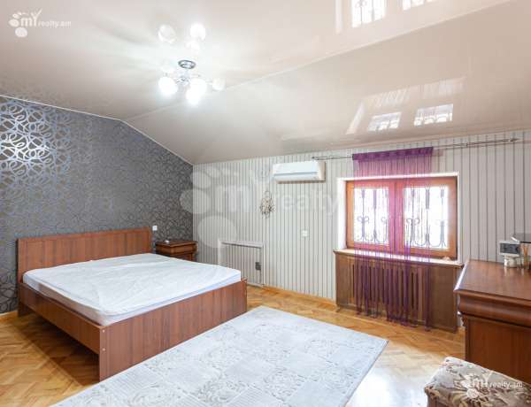 arandznatun-vardzakalutyun-Yerevan-Center