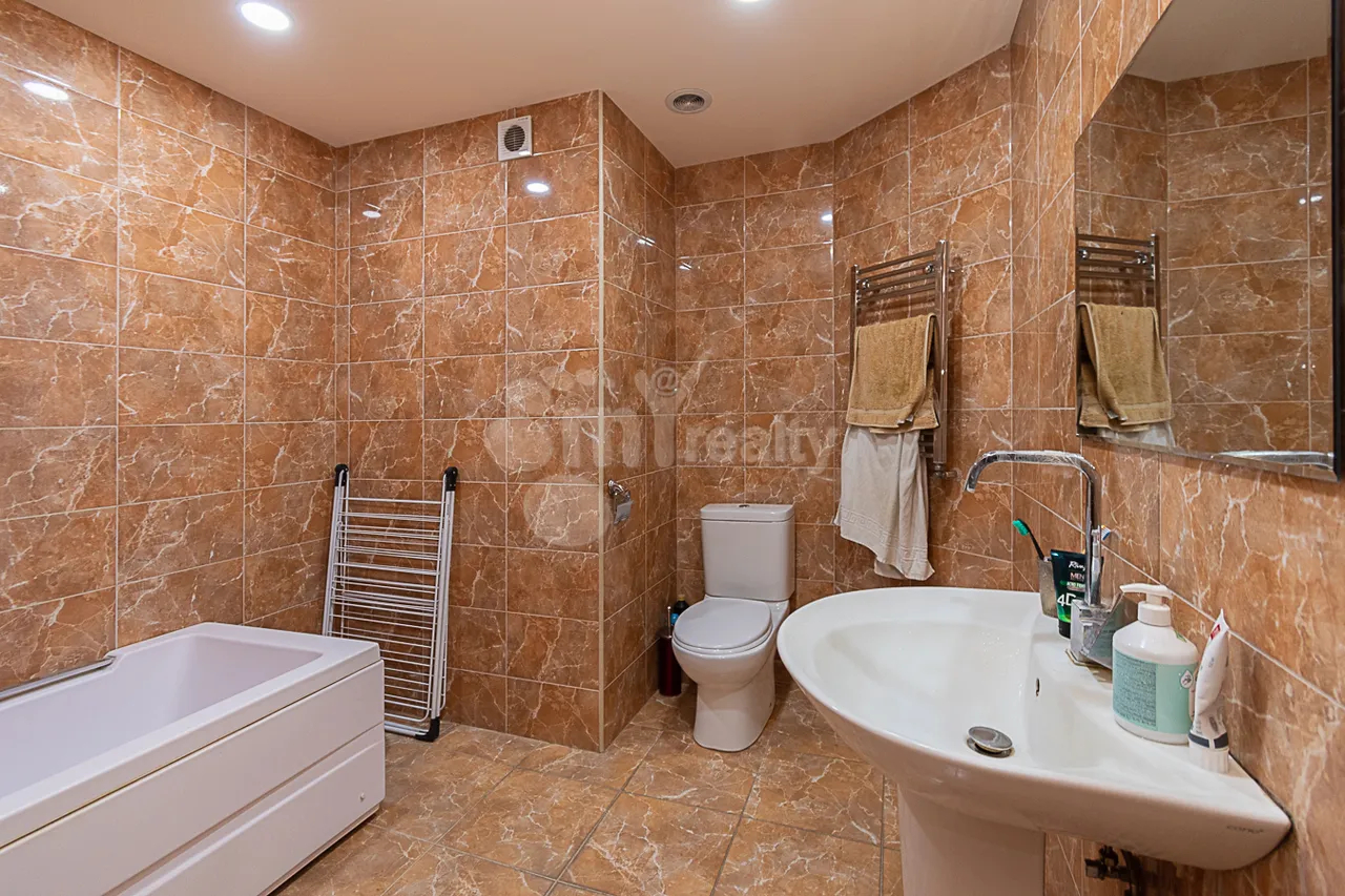 3 bedroom apartment for rent Tsitsernakaberd Highway, Center Yerevan, 159492