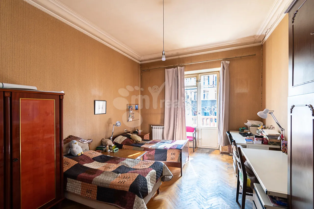3 bedroom apartment for sale Tumanyan St, Center Yerevan, 160107