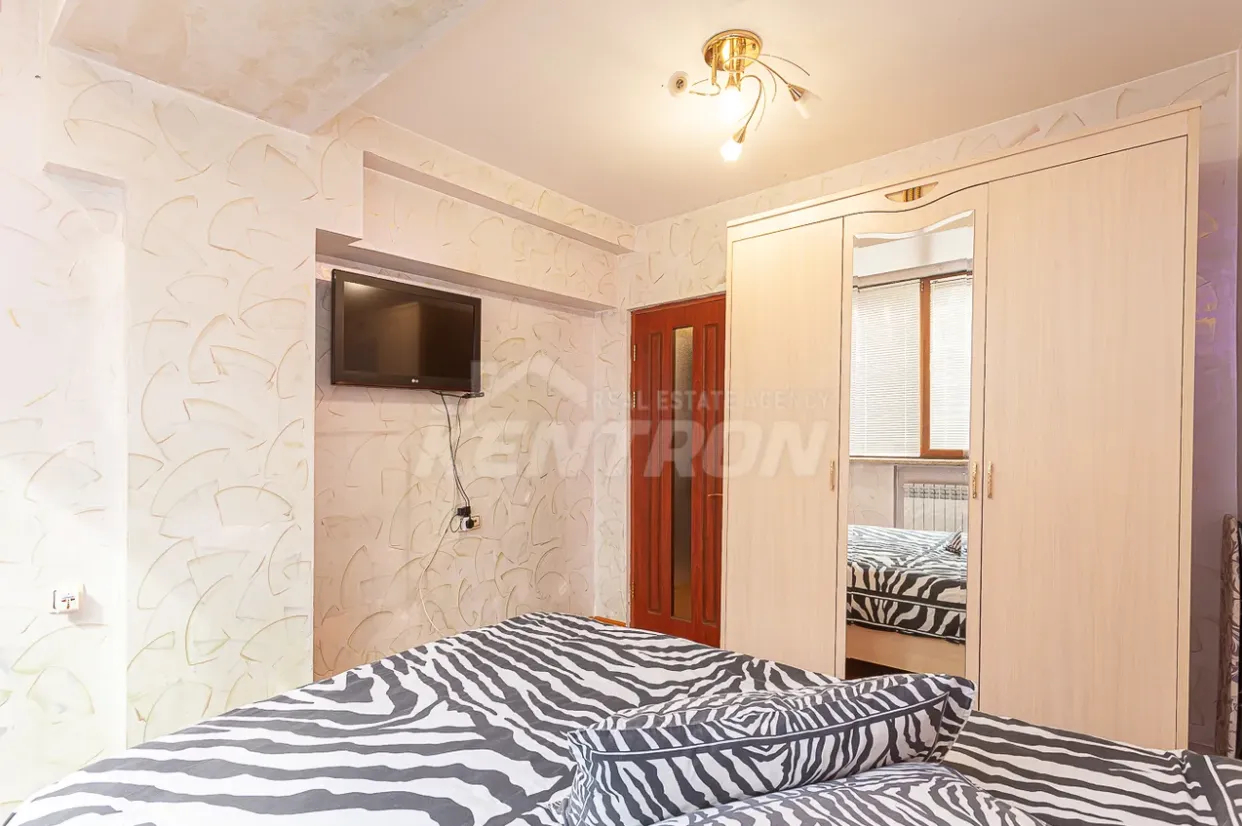 2 սենյականոց բնակարան վարձով Սայաթ-Նովայի պող, Կենտրոն Երևան, 158594