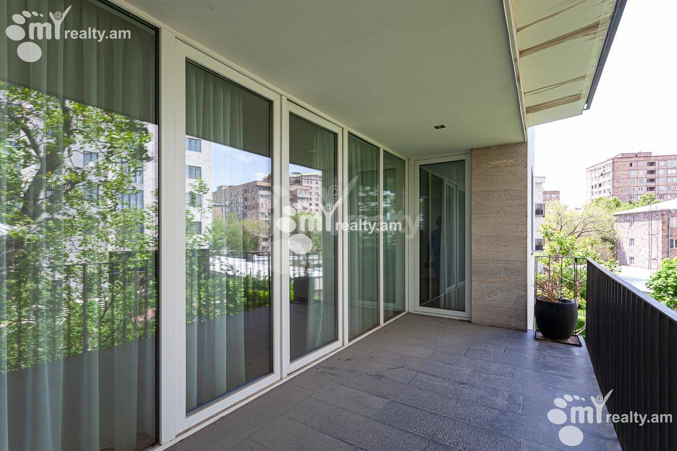 5 bedroom apartment for sale خیابان مامیکونیانتس کوچه, عربگیر ایروان, 155378