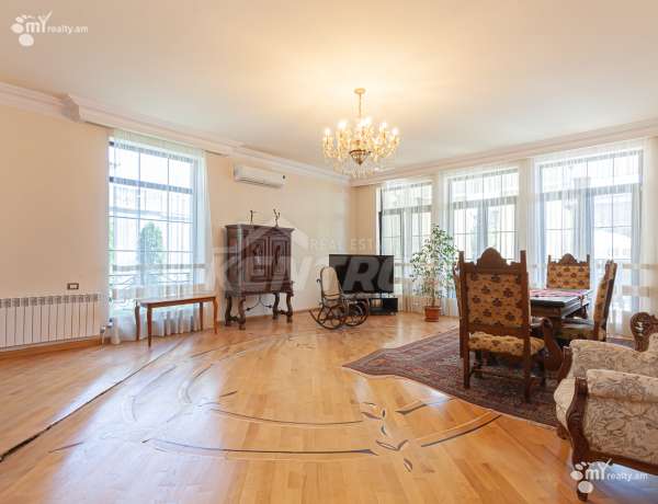 arandznatun-vacharq-Yerevan-Nor-Nork