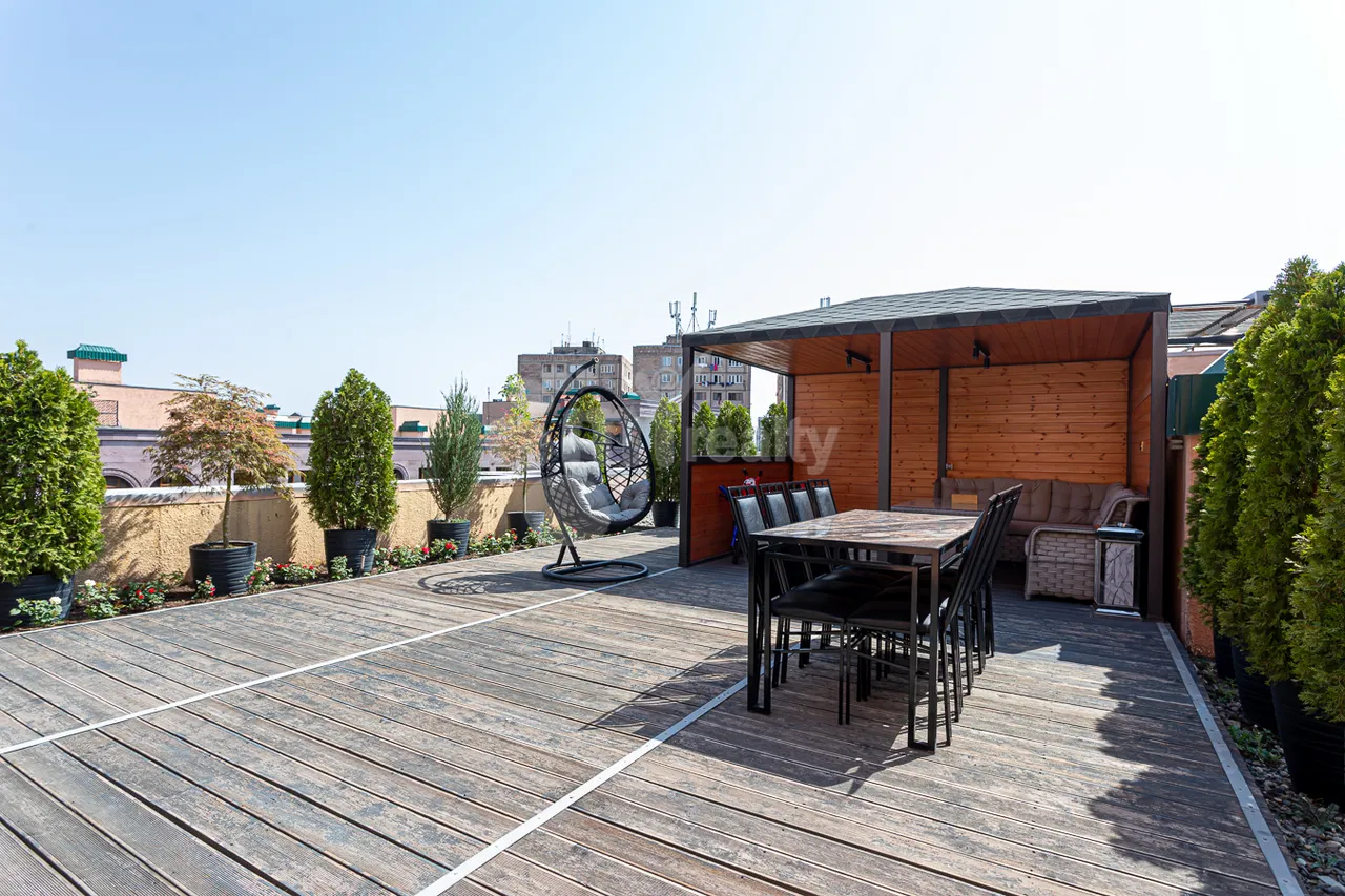 4 bedroom apartment for sale Adonts St, Arabkir Yerevan, 159646