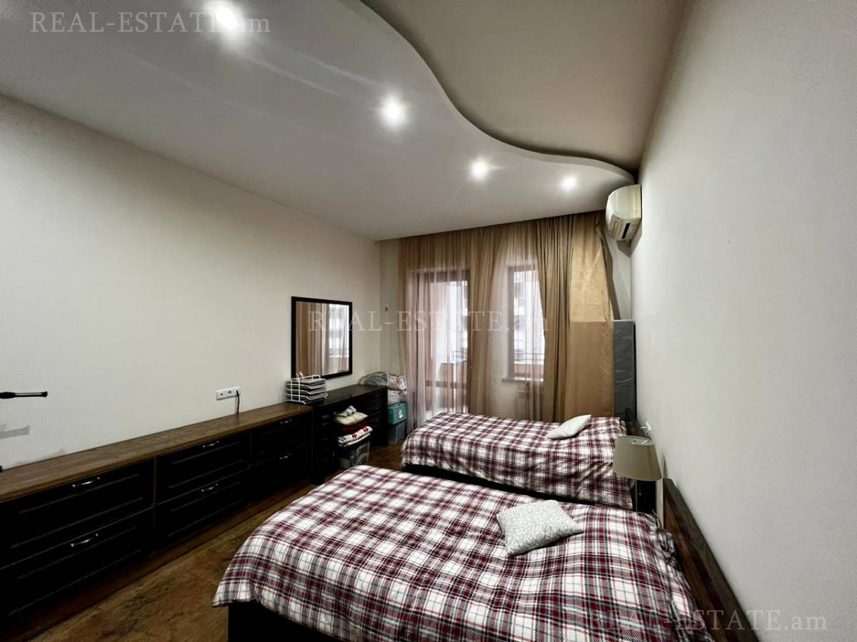 3 bedroom apartment for sale Northern(Hyusisayin)  Ave, Center Yerevan, 132347