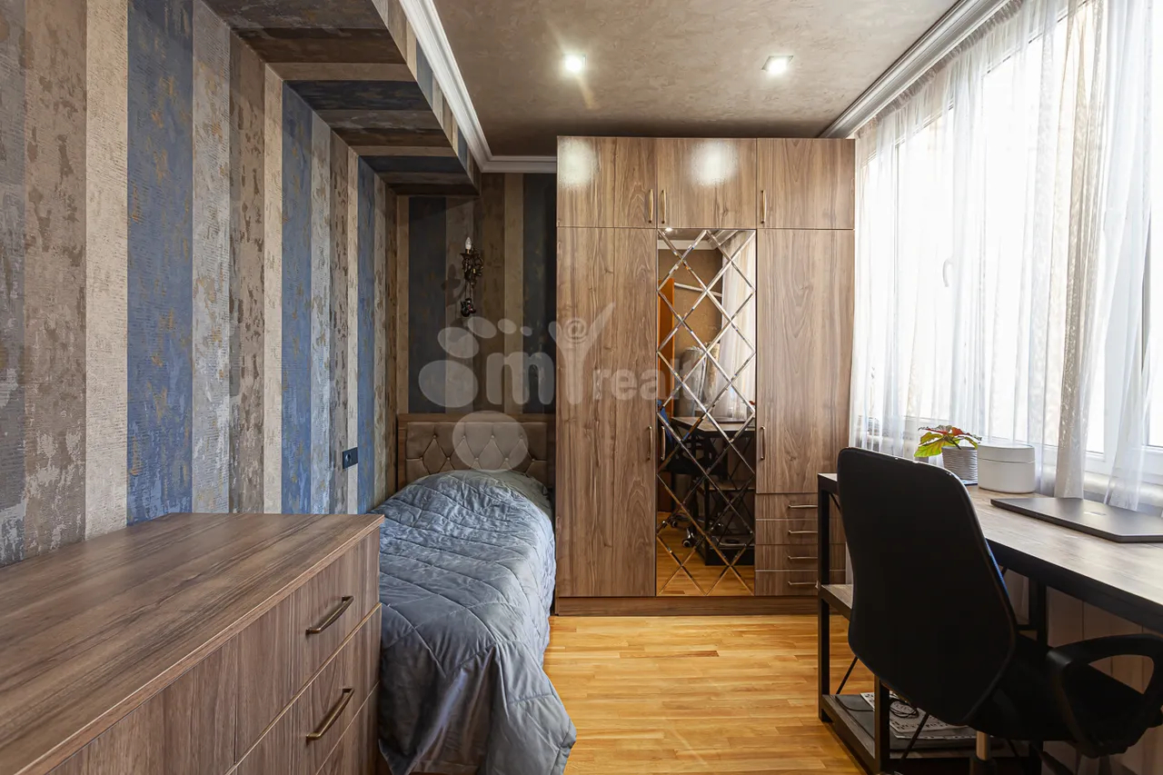 3 bedroom apartment for sale Hr.Kochar St, Arabkir Yerevan, 160642