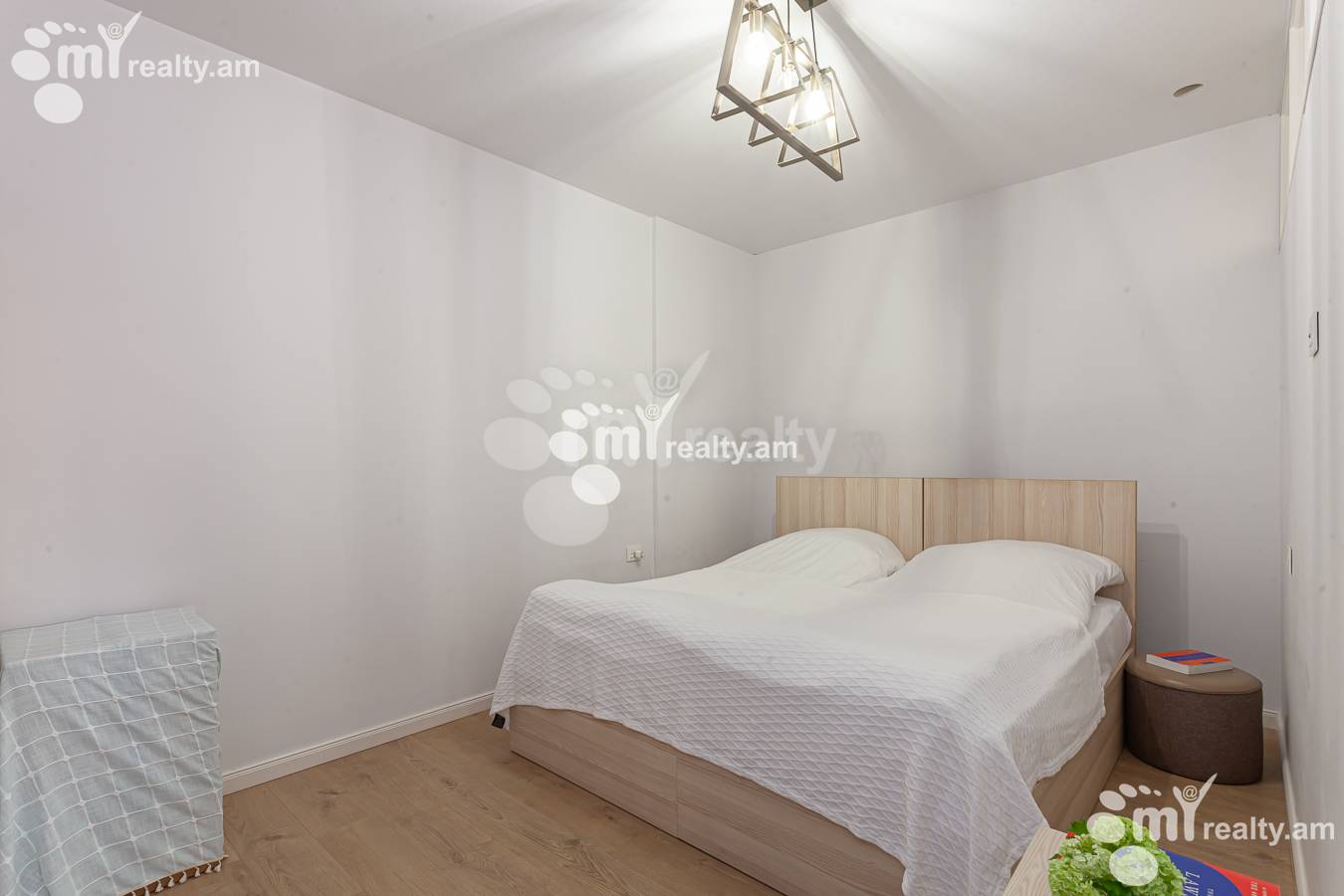 3 bedroom apartment for sale Aram St, Center Yerevan, 155987