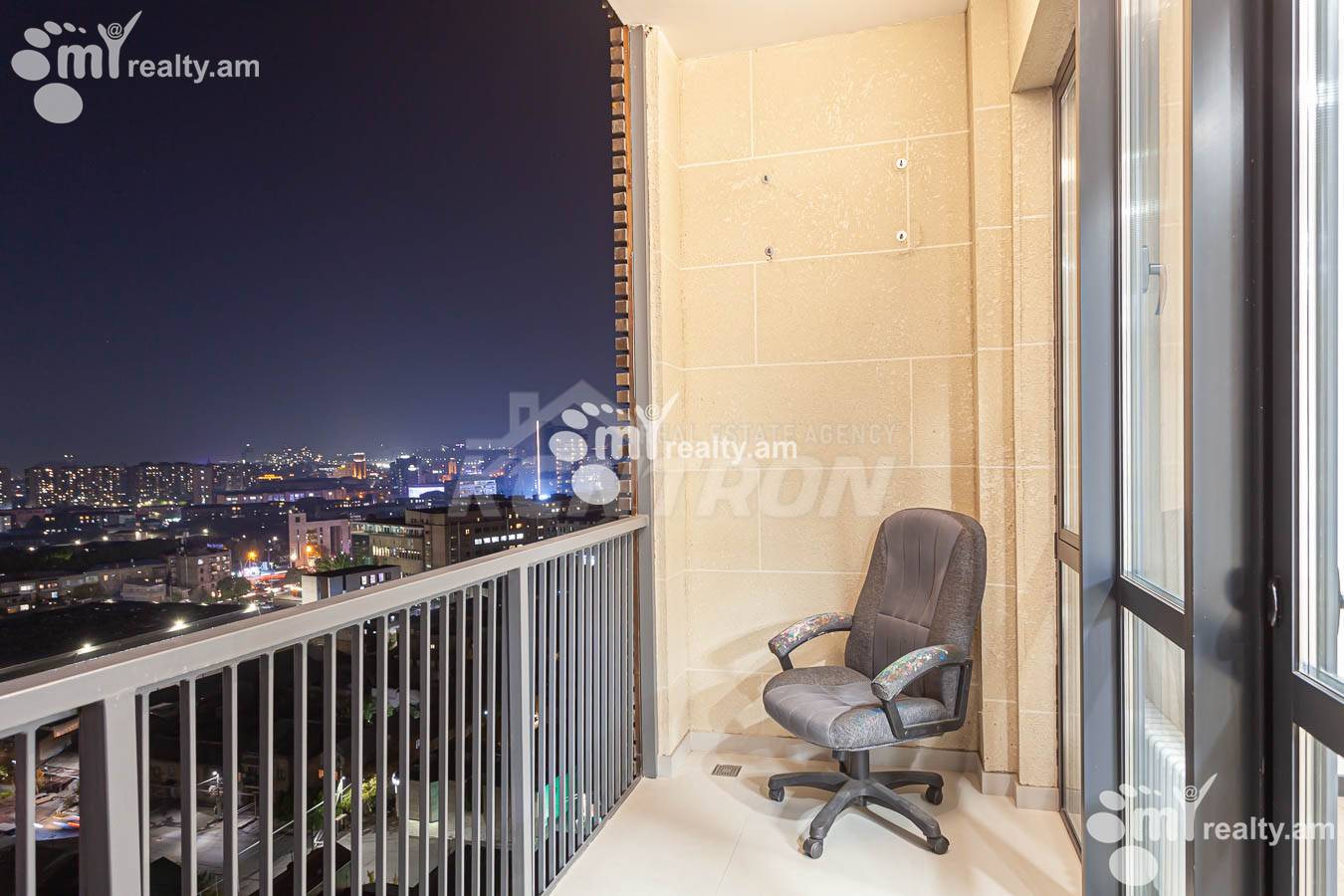 4 bedroom apartment for sale خیابان رُستُم, مرکز شهر ایروان, 153661