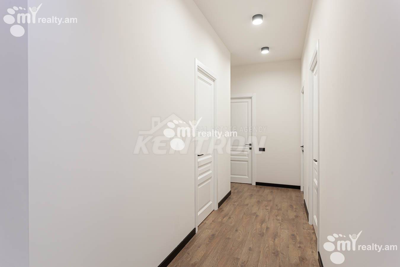 4 bedroom apartment for sale خیابان رُستُم, مرکز شهر ایروان, 153661