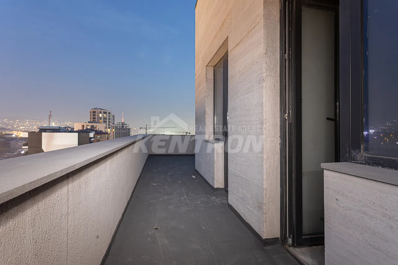 4 bedroom apartment for sale Antarayin St, Center Yerevan, 157677