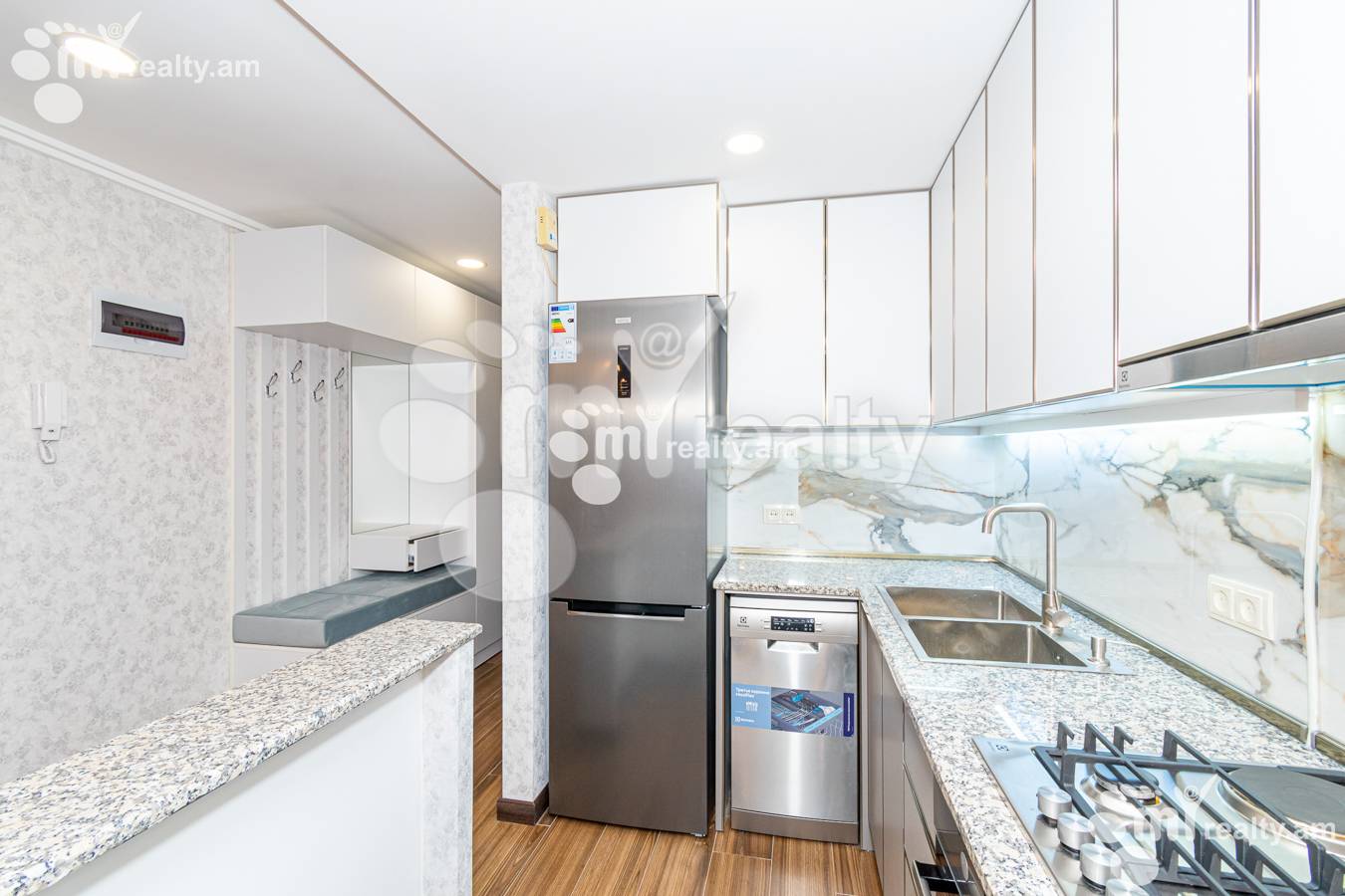 3 bedroom apartment for sale Tumanyan St, Center Yerevan, 135235