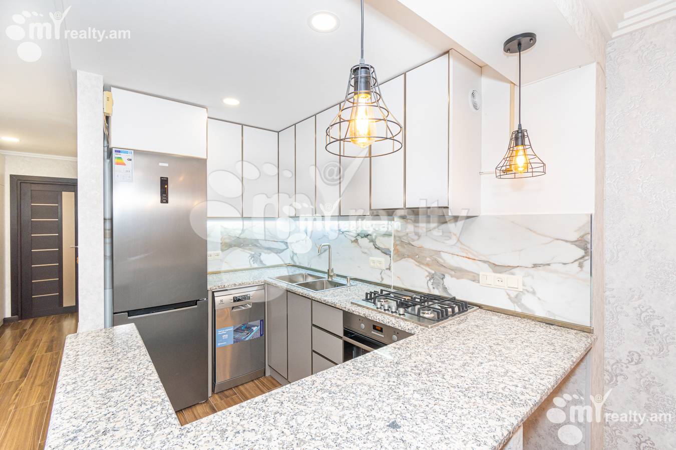 3 bedroom apartment for sale Tumanyan St, Center Yerevan, 135235