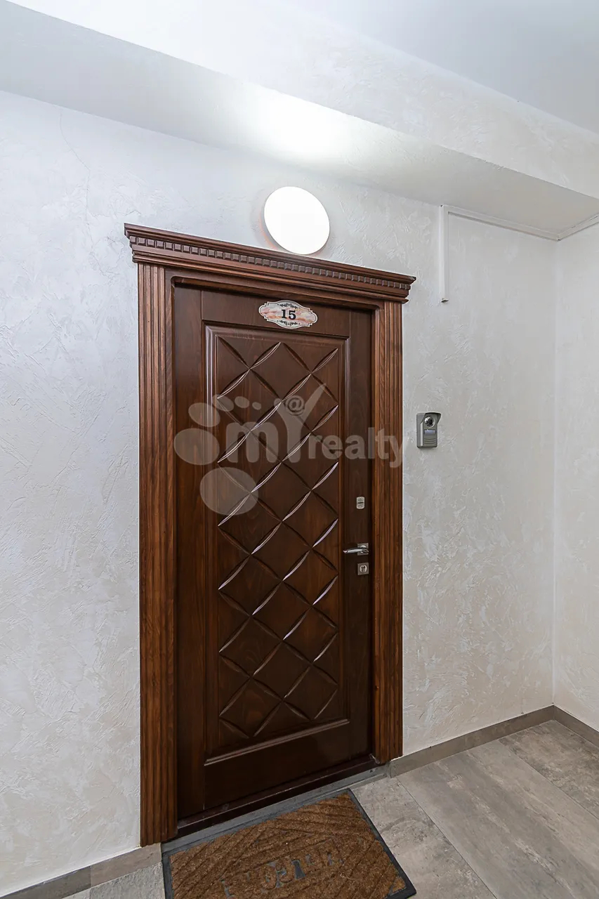 3 bedroom apartment for rent rue d'Amiryan, Center Yerevan, 161369