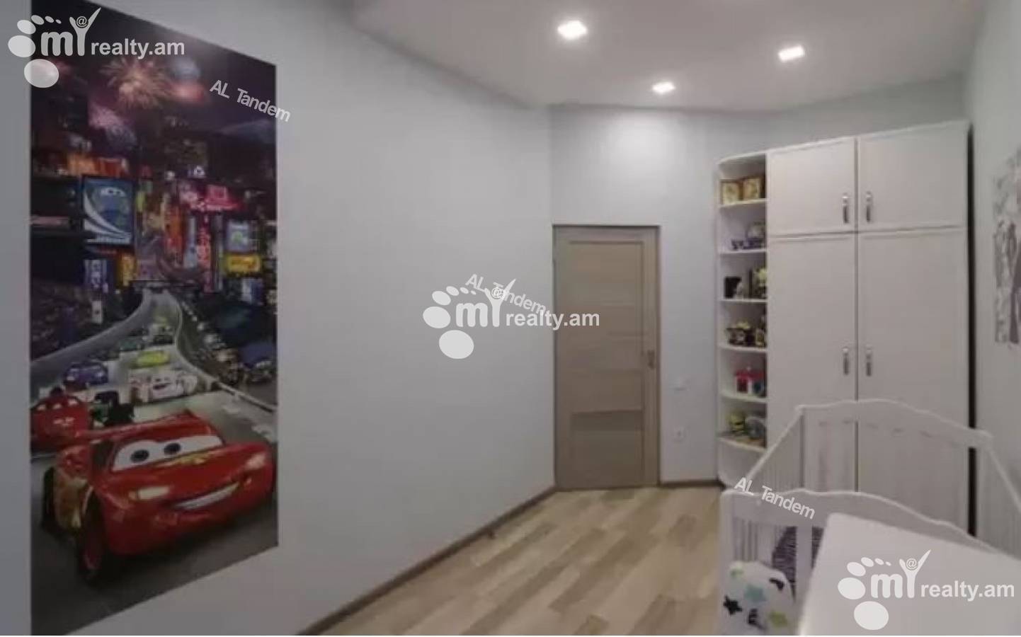 4 bedroom apartment for sale Ler. Kamsar St, Center Yerevan, 158290