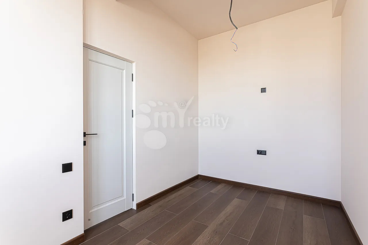 3 bedroom apartment for sale خیابان آدونس, عربگیر ایروان, 159950