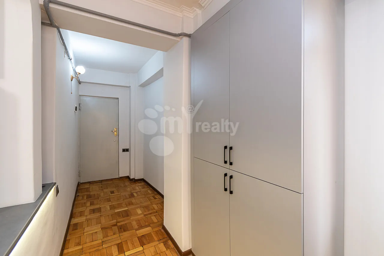 2 bedroom apartment for rent خیابان پوشکین, مرکز شهر ایروان, 160138