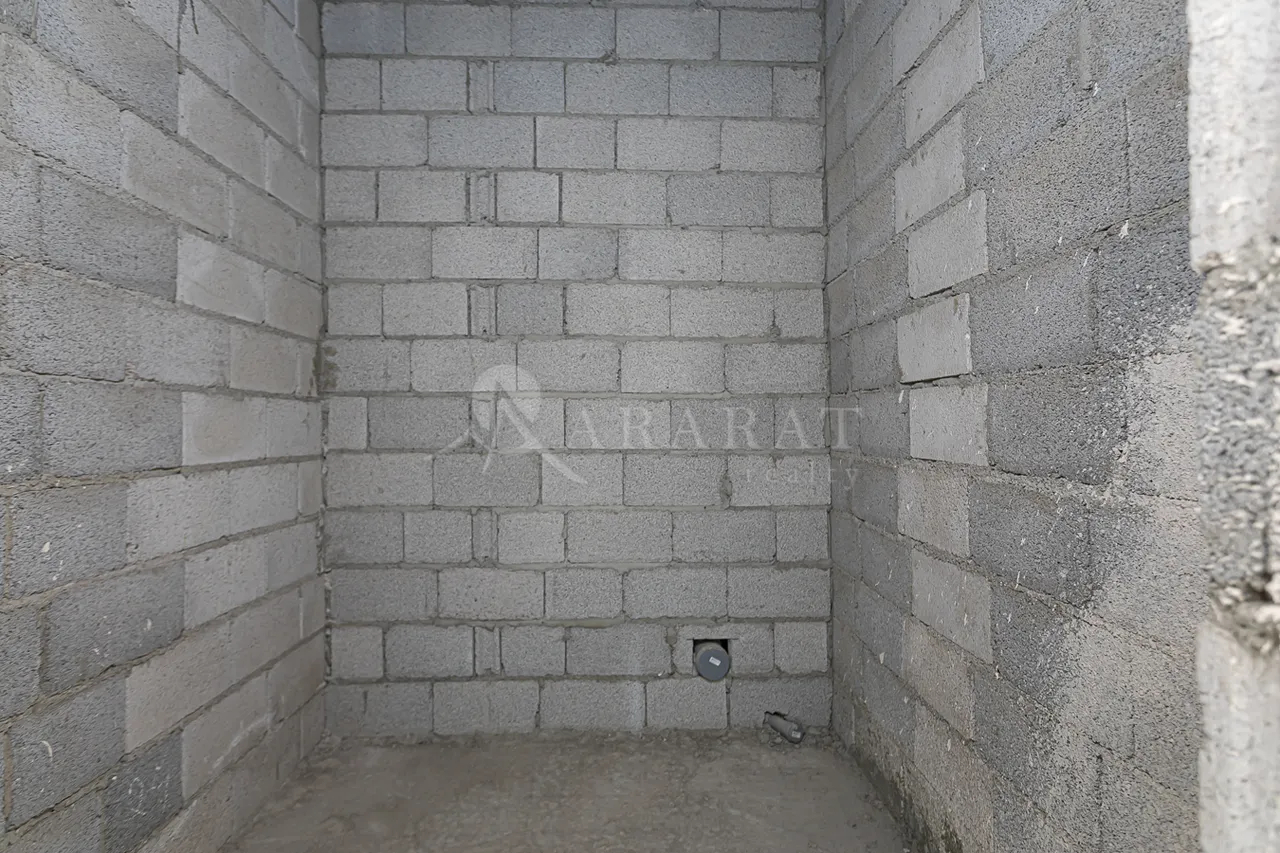 4 bedroom apartment for sale خیابان گِریبودوف, عربگیر ایروان, 157646