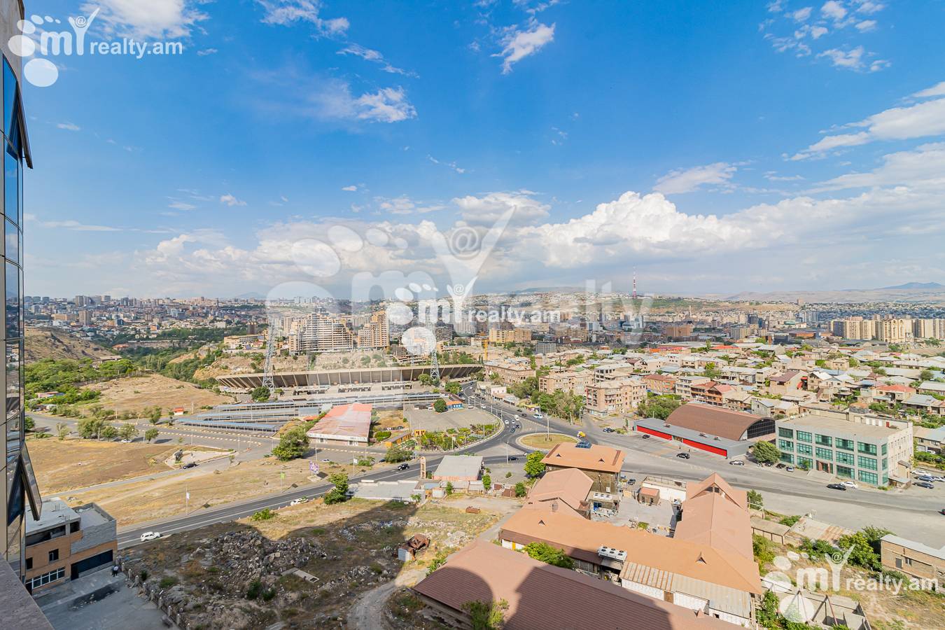 Купить 3 комнатную квартиру Цицернакаберд шоссе, Центр Ереван, 136096