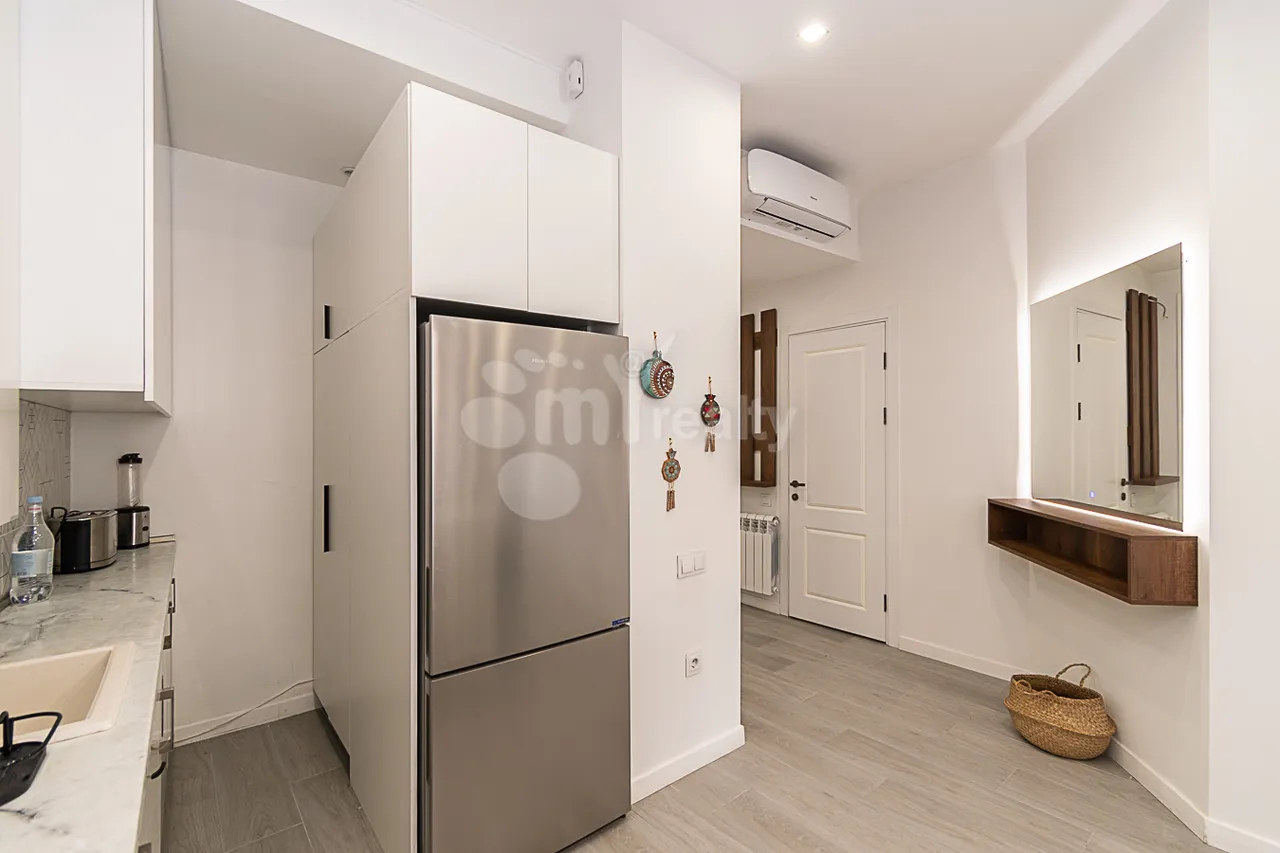 3 bedroom apartment for sale Antarayin, G.Emin St, Center Yerevan, 159443