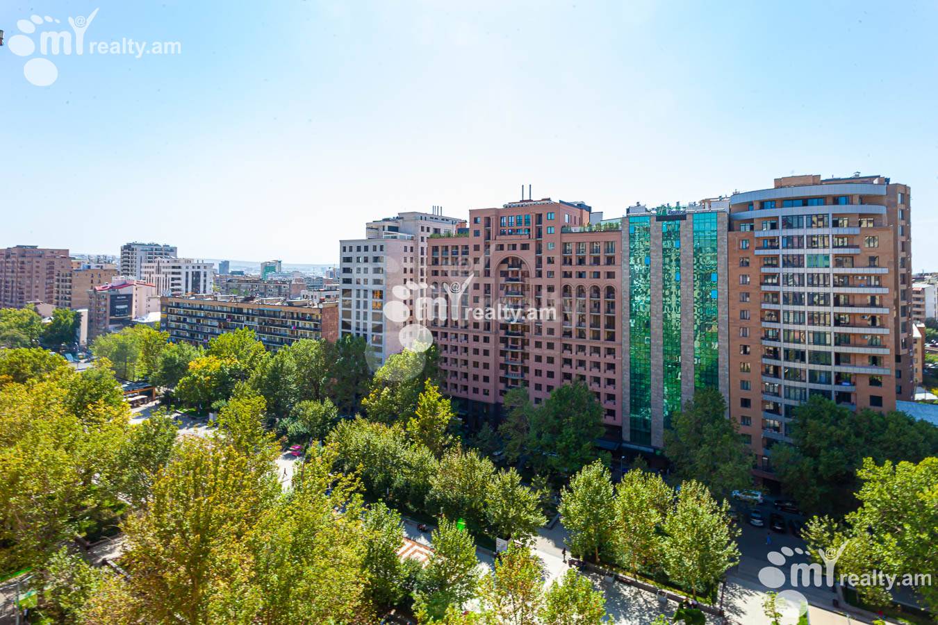 3 bedroom apartment for rent Aram St, Center Yerevan, 143996