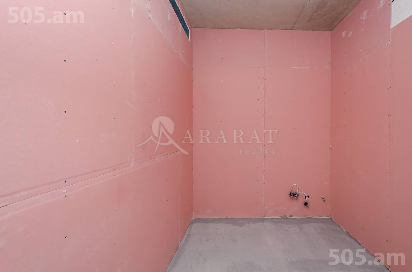 Снять коммерческoе помещение Г.Лусаворич ул, Центр Ереван, 153218
