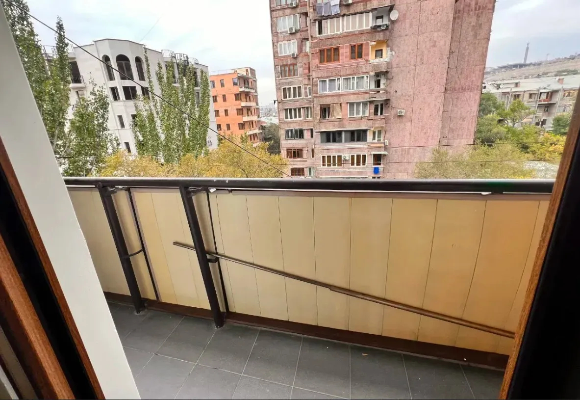 Снять 3 комнатную квартиру Агаян ул, Центр Ереван, 160913