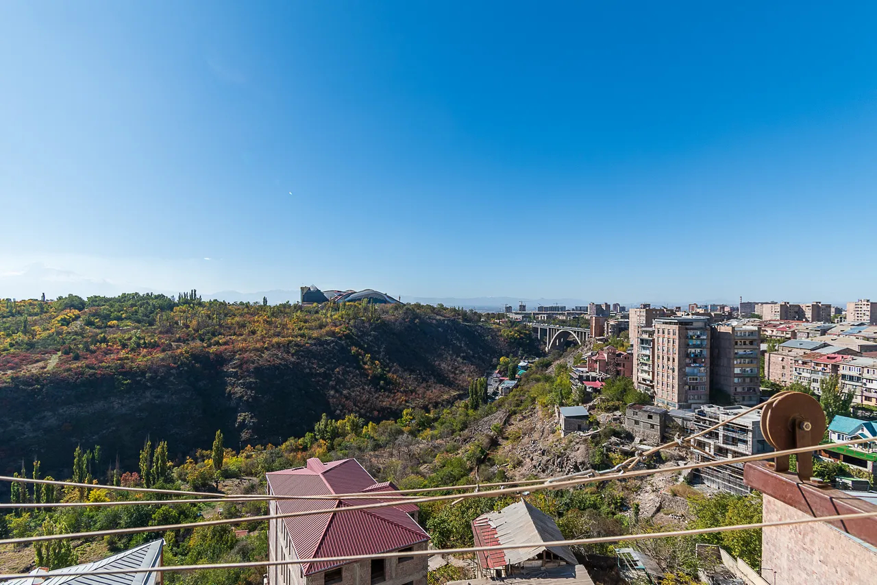 3 bedroom apartment for sale Orbeli Yeghbayrner   St, Arabkir Yerevan, 158302