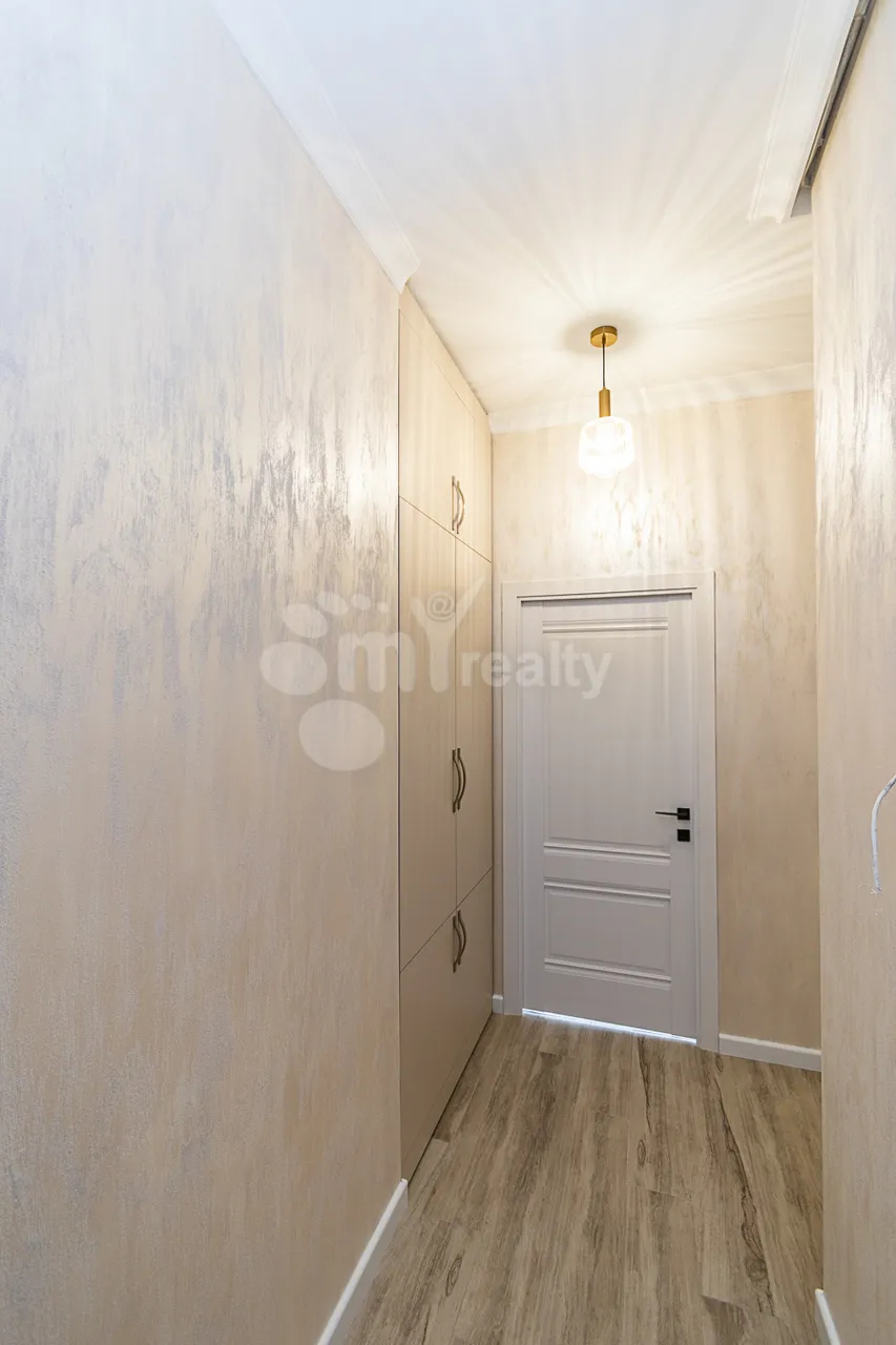 3 սենյականոց բնակարան  Գրիբոեդովի փող, Արաբկիր Երևան, 159221