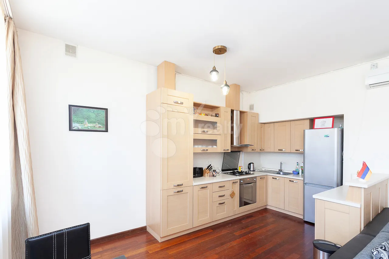 3 bedroom apartment for rent Tamanyan St, Center Yerevan, 157574