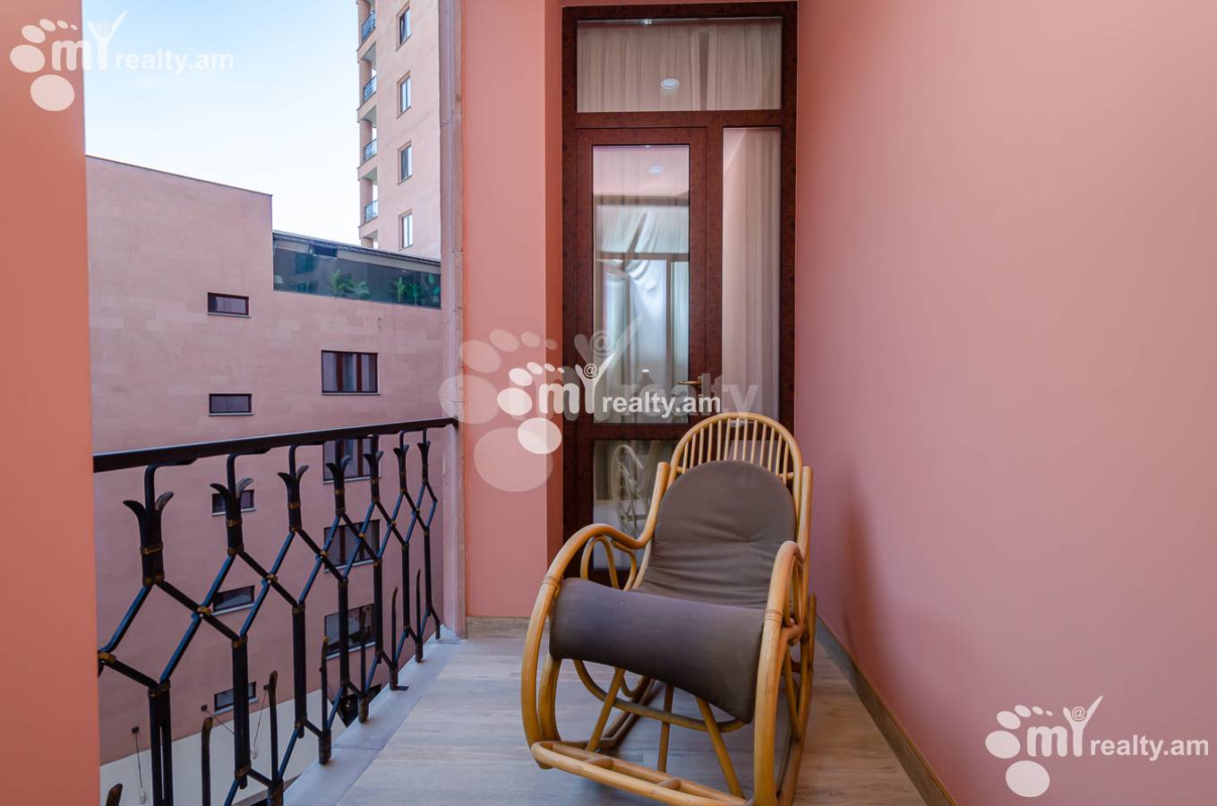 4 bedroom apartment for rent Moskovyan St, Center Yerevan, 153412