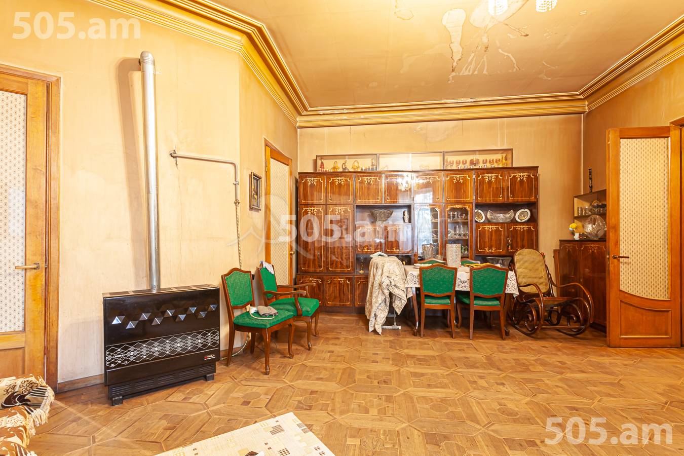 Купить 3 комнатную квартиру Абовян ул, Центр Ереван, 156139