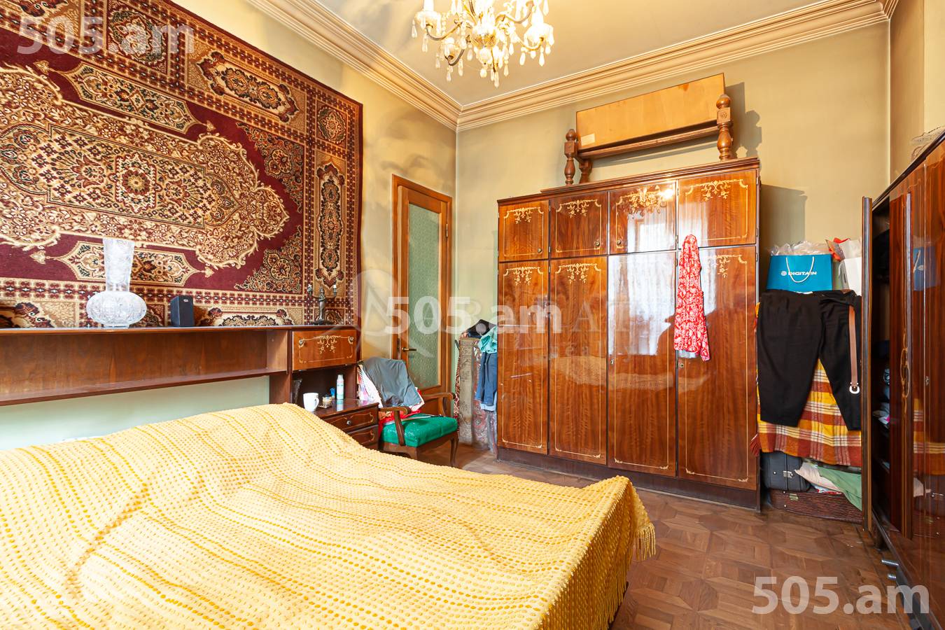 Купить 3 комнатную квартиру Абовян ул, Центр Ереван, 156139