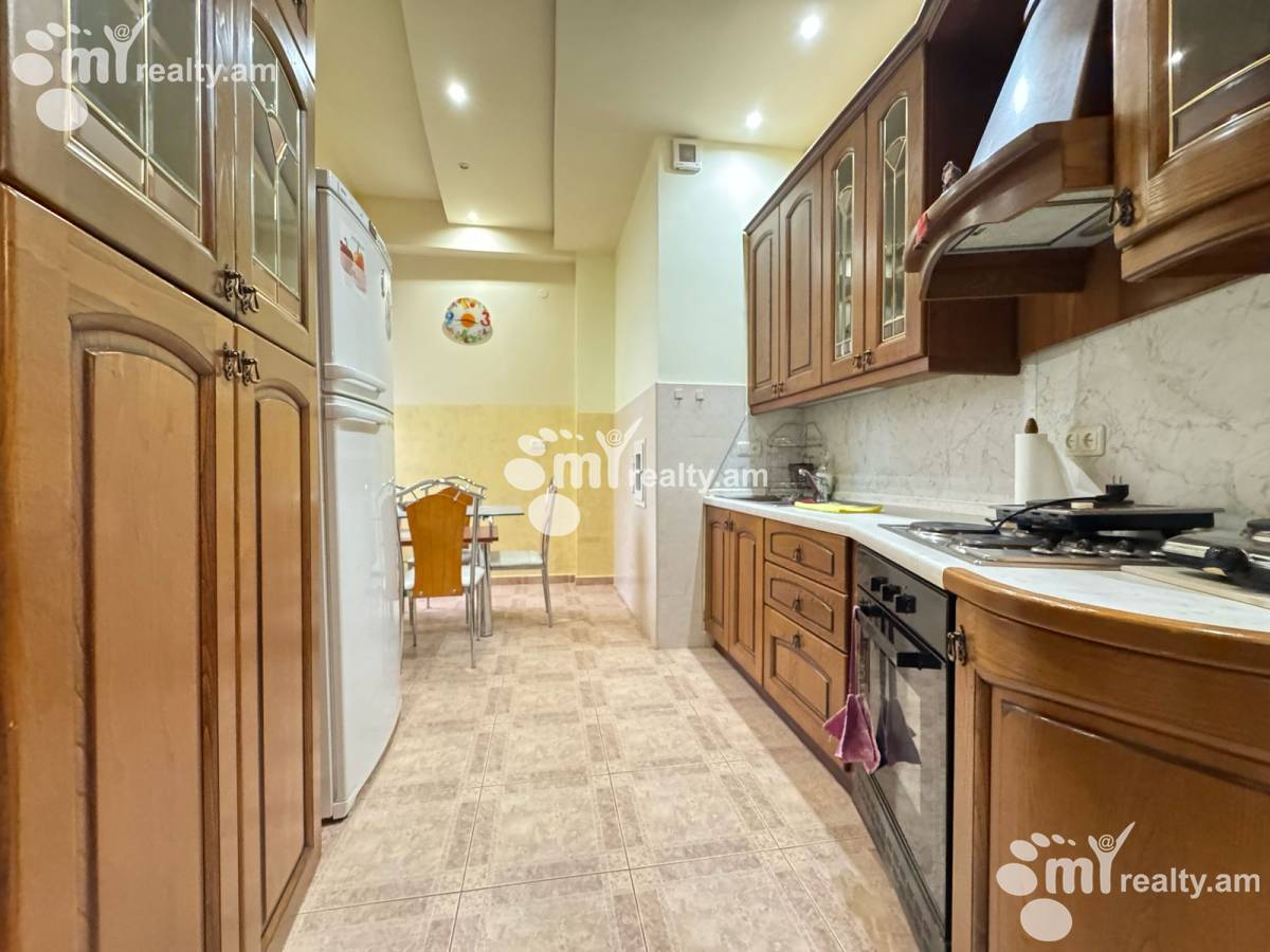 4 bedroom apartment for sale Yekmalyan St, Center Yerevan, 160657
