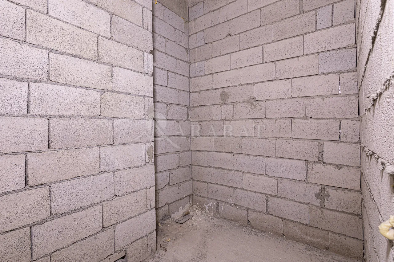 4 bedroom apartment for sale Rostom St, Center Yerevan, 158137