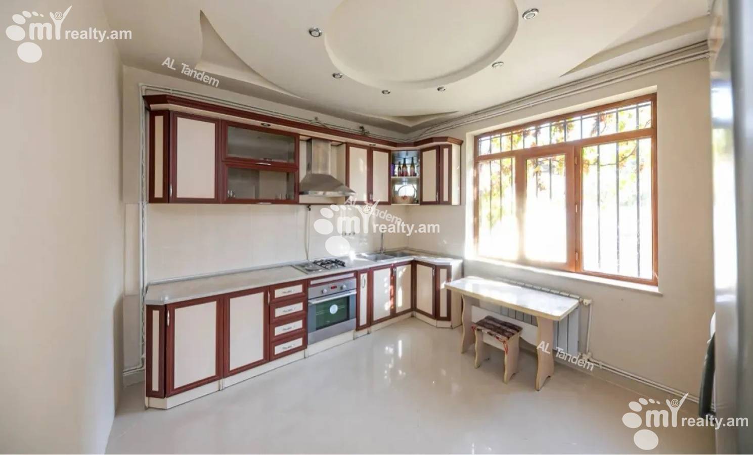 Снять коммерческoе помещение Кери ул, Арабкир Ереван, 132328