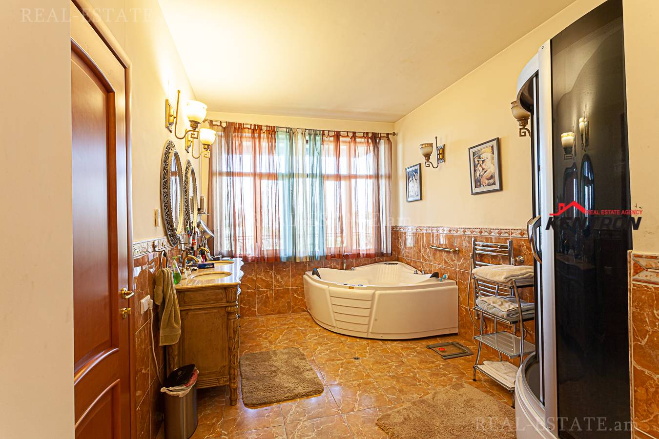 House for sale Barbyus St, Arabkir Yerevan, 133875