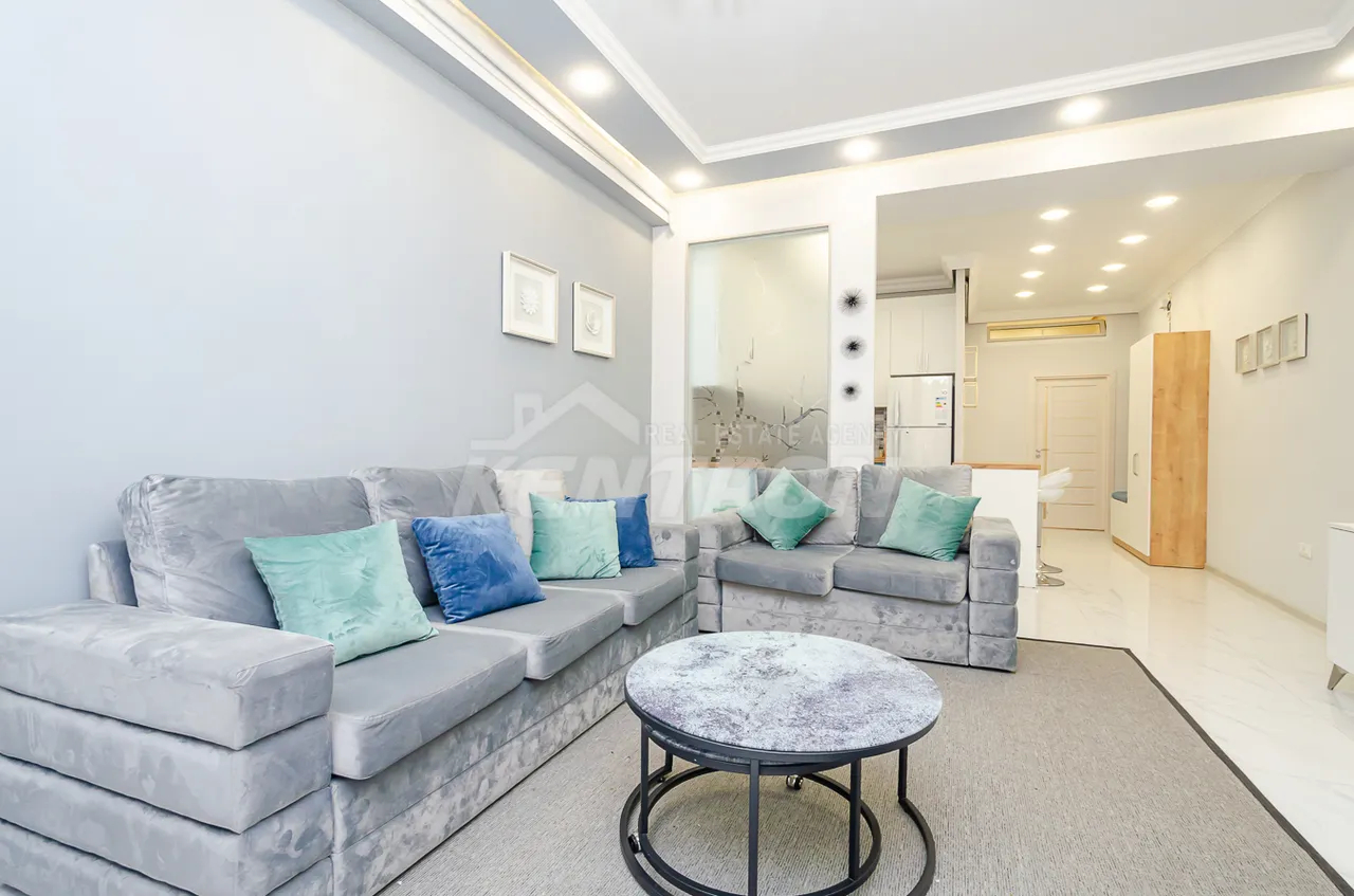 3 bedroom apartment for rent Yekmalyan St, Center Yerevan, 158954