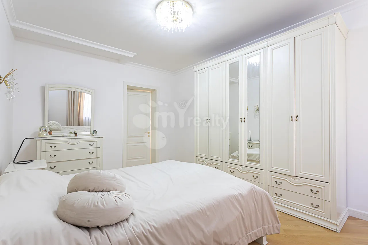 3 bedroom apartment for sale خیابان ساریان, مرکز شهر ایروان, 157564